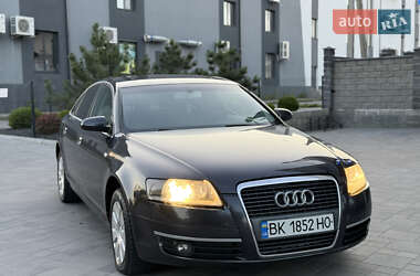 Седан Audi A6 2004 в 