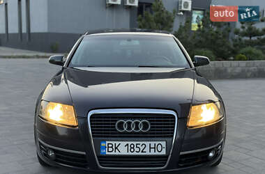 Седан Audi A6 2004 в 