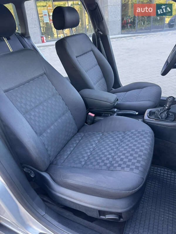 Универсал Audi A6 2000 в Ровно