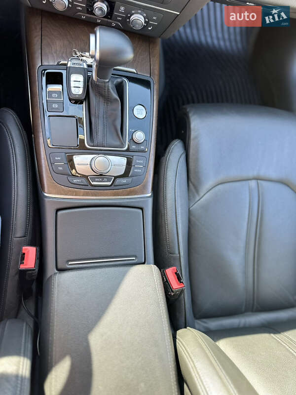 Седан Audi A6 2013 в Шляховой