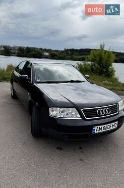 Седан Audi A6 2001 в 