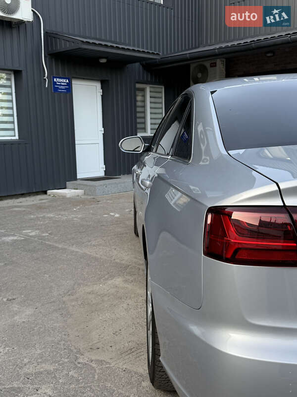 Седан Audi A6 2015 в Павлограде