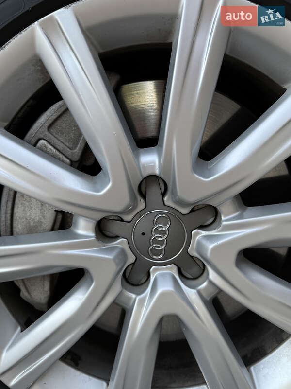 Седан Audi A6 2015 в Павлограде