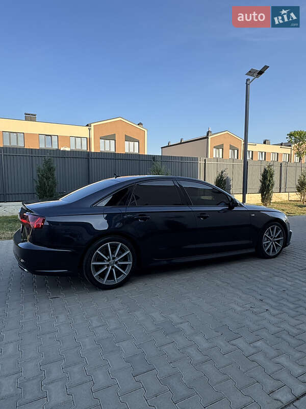Седан Audi A6 2018 в Ужгороде