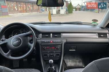 Седан Audi A6 2003 в 