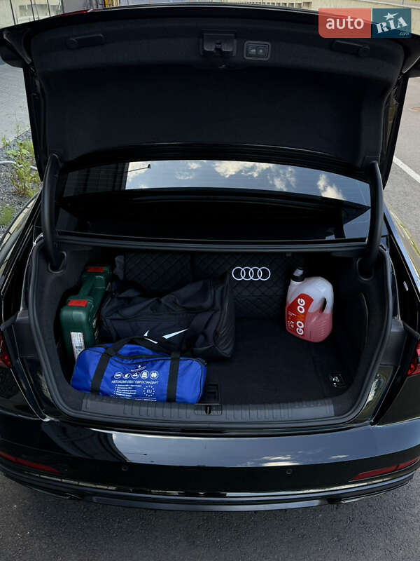 Седан Audi A6 2019 в Львові