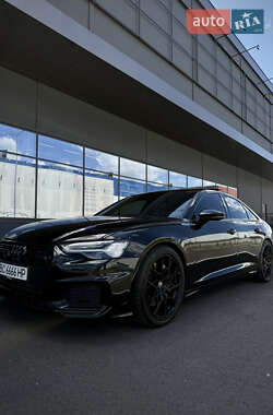Седан Audi A6 2019 в 