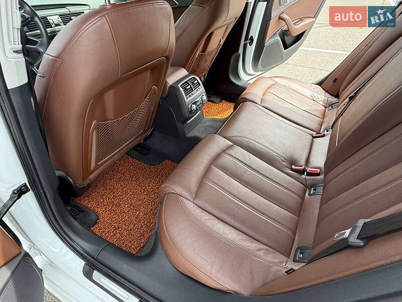 Седан Audi A6 2015 в Киеве