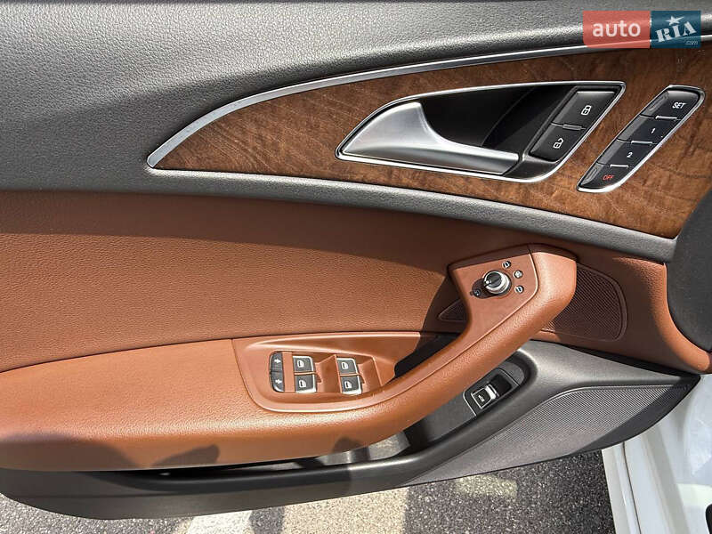 Седан Audi A6 2015 в Киеве
