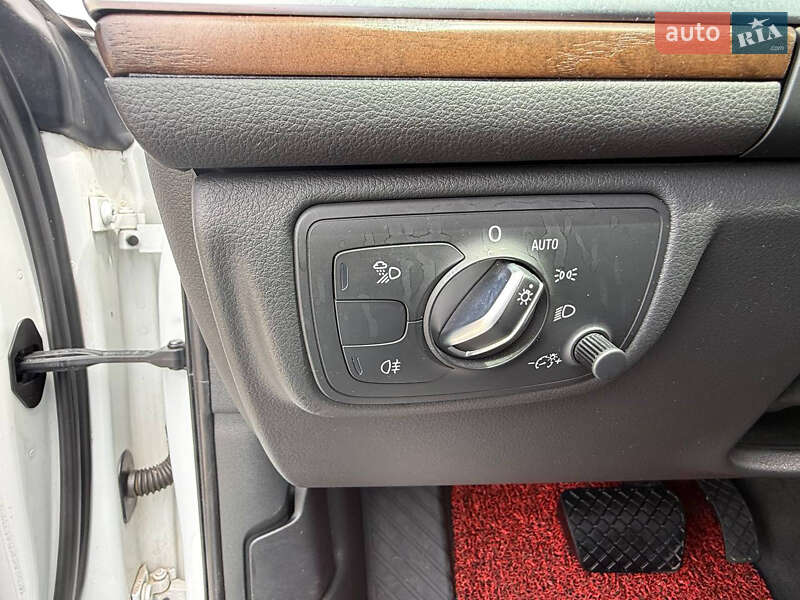 Седан Audi A6 2015 в Киеве