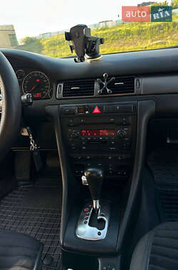 Универсал Audi A6 2003 в 