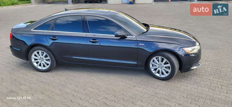 Седан Audi A6 2013 в Луцке