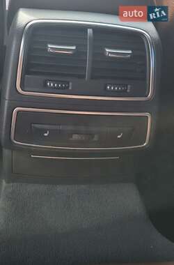 Седан Audi A6 2013 в 