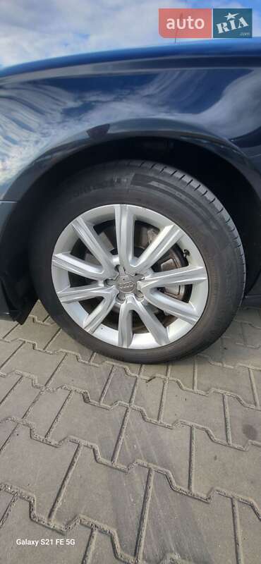 Седан Audi A6 2013 в Луцке