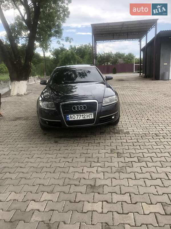 Седан Audi A6 2004 в Виноградові