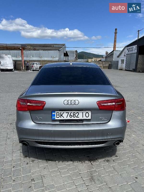 Седан Audi A6 2013 в Мукачево