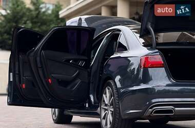 Седан Audi A6 2015 в 