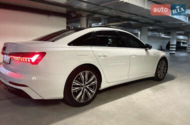 Седан Audi A6 2019 в 