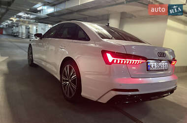 Седан Audi A6 2019 в 