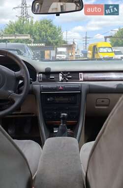 Универсал Audi A6 1999 в 