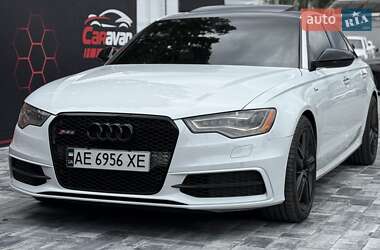 Седан Audi A6 2014 в 