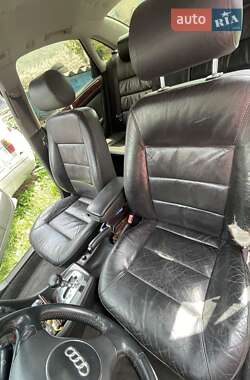 Седан Audi A6 2002 в 