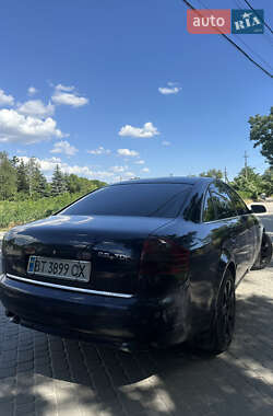 Седан Audi A6 2001 в 
