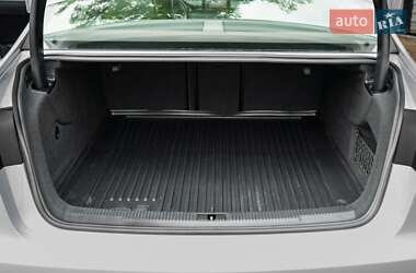 Седан Audi A6 2017 в 