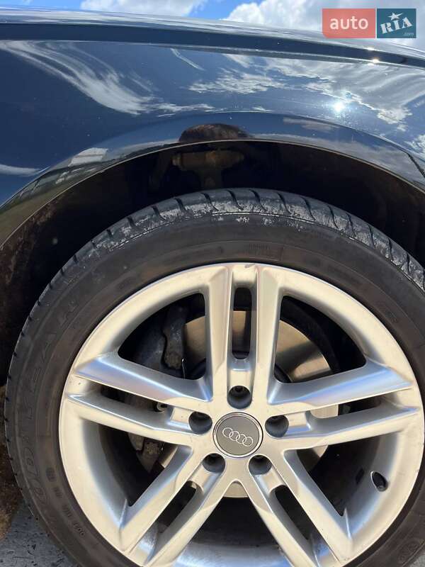 Универсал Audi A6 2014 в Коростене