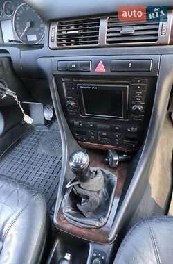 Универсал Audi A6 2000 в 