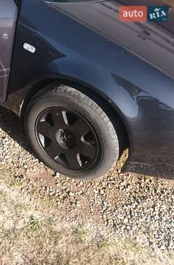 Универсал Audi A6 2003 в 