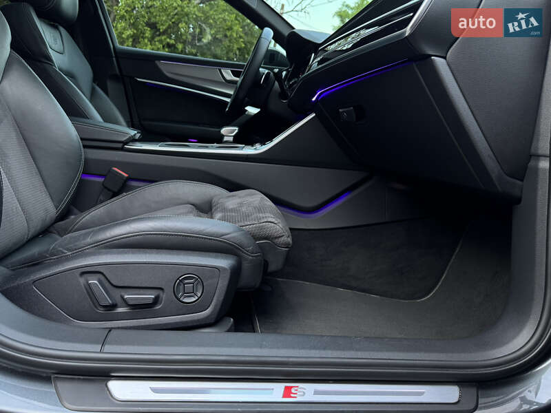 Седан Audi A6 2018 в Мукачево