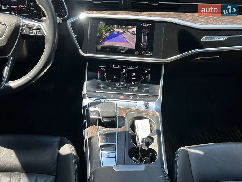 Седан Audi A6 2020 в Ужгороде