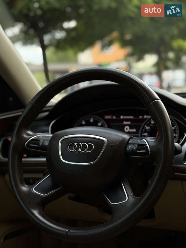 Седан Audi A6 2014 в Ивано-Франковске