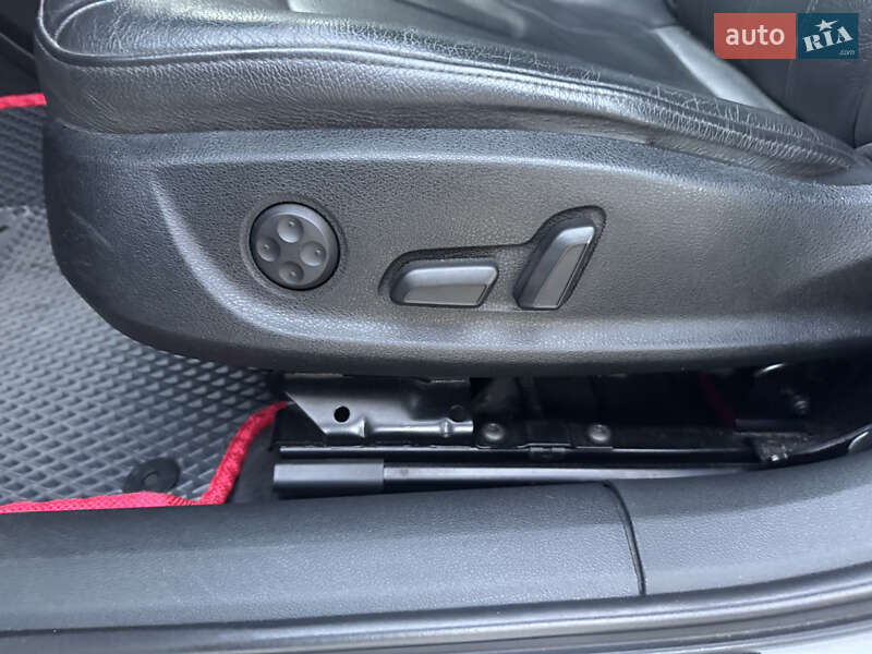 Седан Audi A6 2013 в Луцке