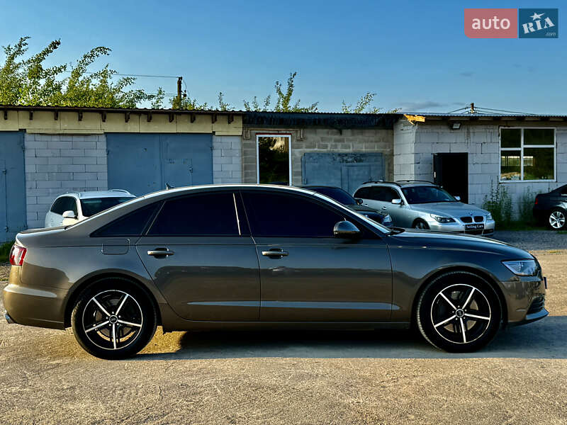 Седан Audi A6 2011 в Ровно