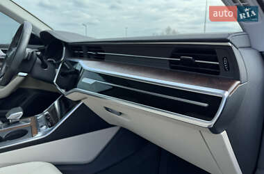 Седан Audi A6 2019 в 
