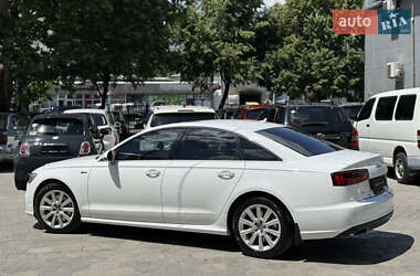 Седан Audi A6 2015 в 