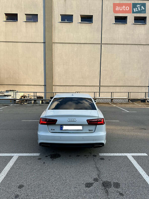 Седан Audi A6 2018 в Киеве