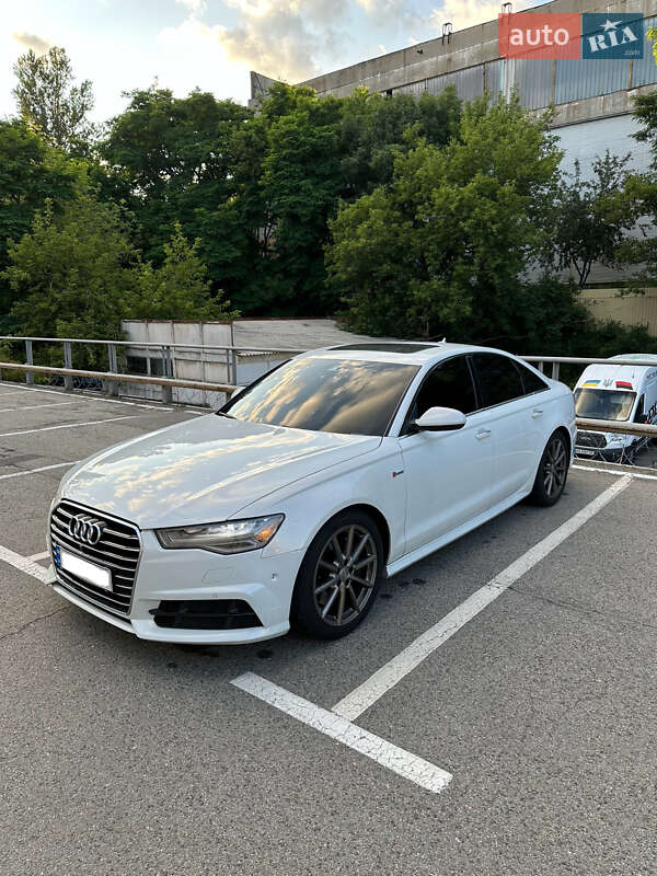 Седан Audi A6 2018 в Киеве