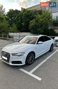 Седан Audi A6 2018 в 