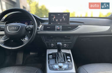 Седан Audi A6 2015 в 