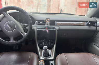 Седан Audi A6 2001 в 