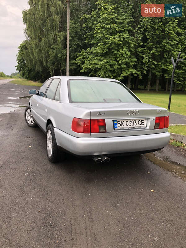 Седан Audi A6 1996 в Луцке