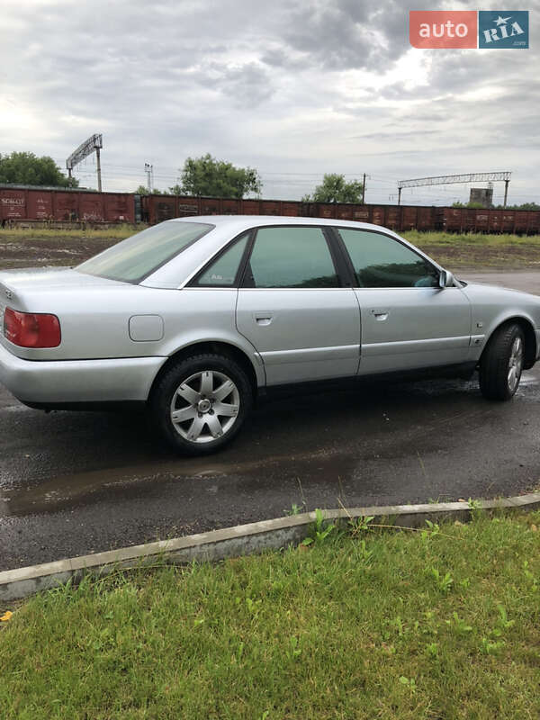 Седан Audi A6 1996 в Луцке