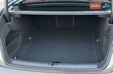Седан Audi A6 2020 в 