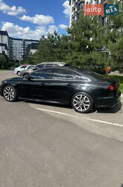 Седан Audi A6 2016 в 