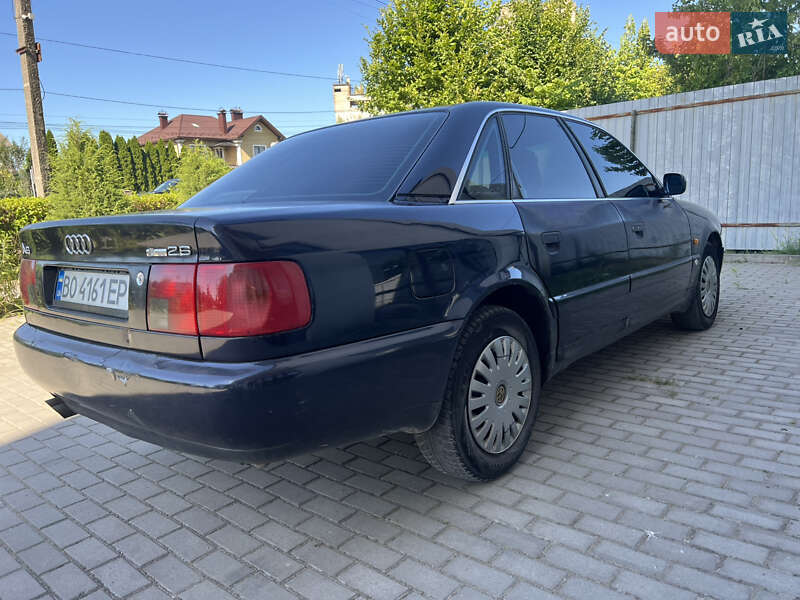 Седан Audi A6 1997 в Кременце