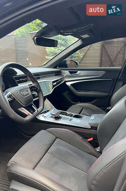 Седан Audi A6 2022 в 