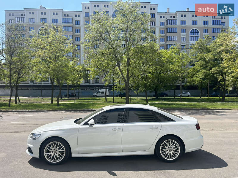 Седан Audi A6 2018 в 